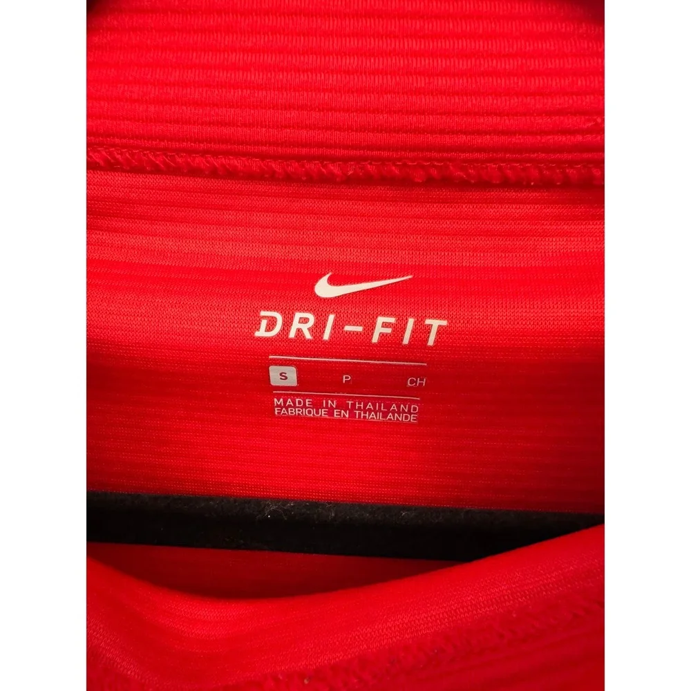 Nike red drifit